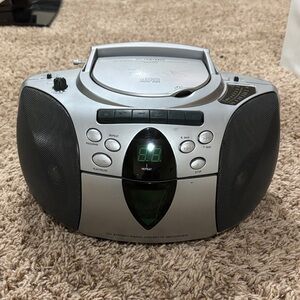 Silver Portable CD Stereo/ Boombox